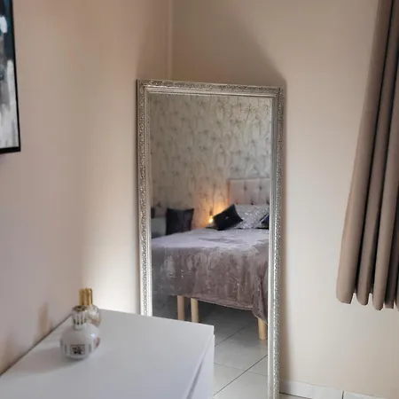 度假居 Renovee Avec Piscine Privee