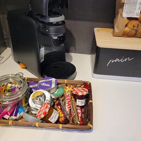 度假居 Renovee Avec Piscine Privee