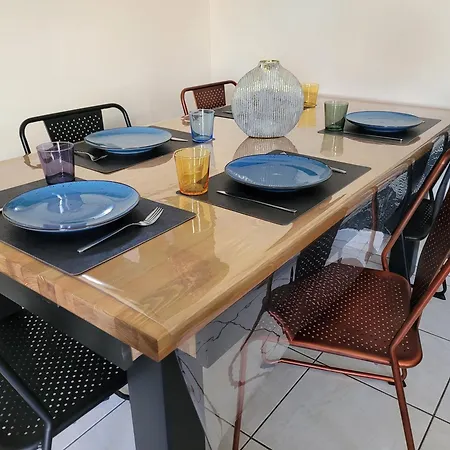 Renovee Avec Piscine Privee Holiday home